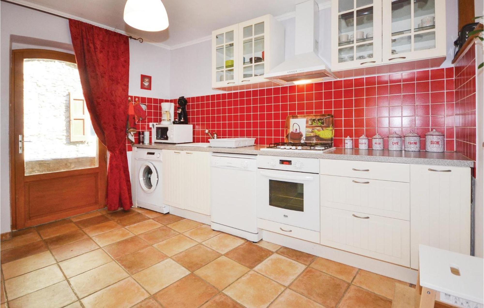 Soustelle 2 Bedroom Nice Apartment In Les Salles-Du-Gardon מראה חיצוני תמונה