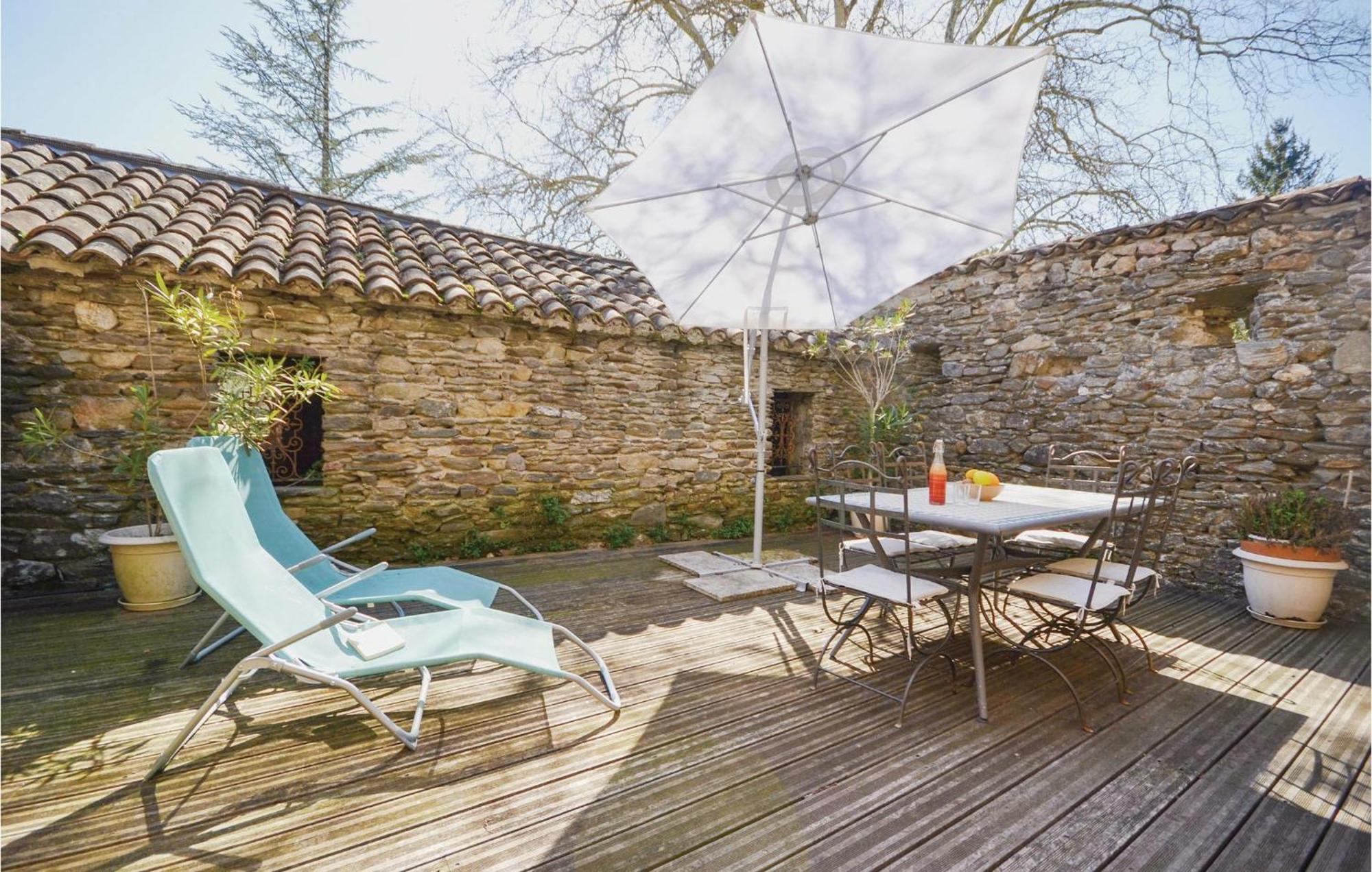 Soustelle 2 Bedroom Nice Apartment In Les Salles-Du-Gardon מראה חיצוני תמונה