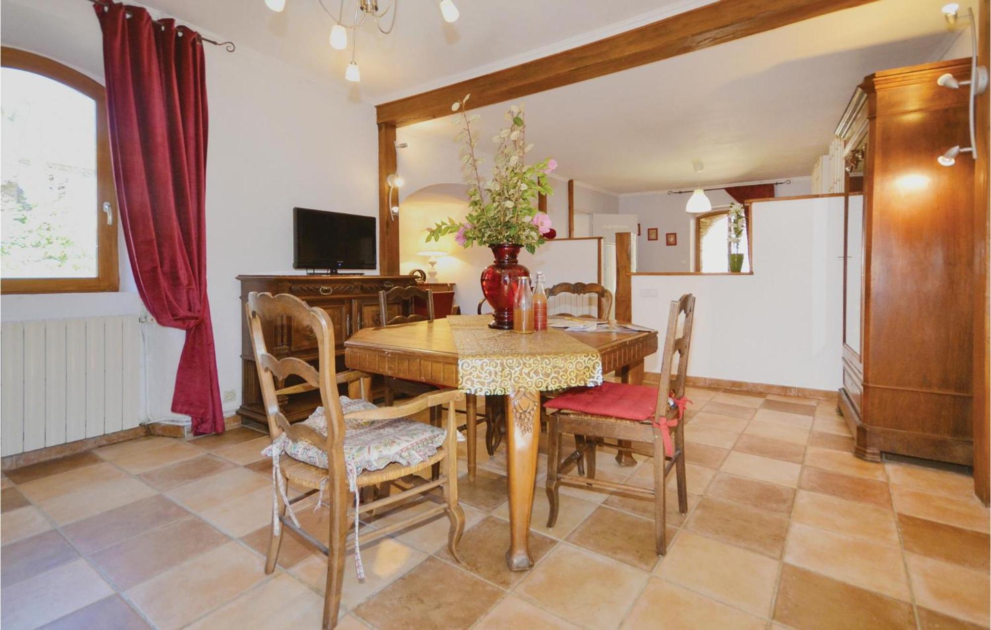 Soustelle 2 Bedroom Nice Apartment In Les Salles-Du-Gardon מראה חיצוני תמונה
